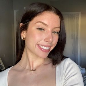 Meet your Posher, Bella